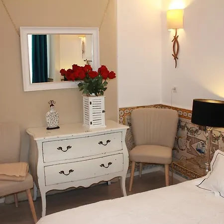 Downtown בית הארחה
